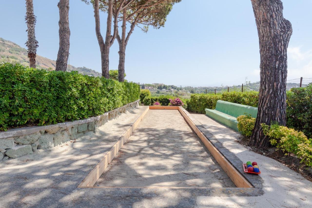 Con Giardino Esclusivo Di 1000 Mq, Piscina, Tennis, Calcio, Bocce Villa Forio (Isola d'Ischia)