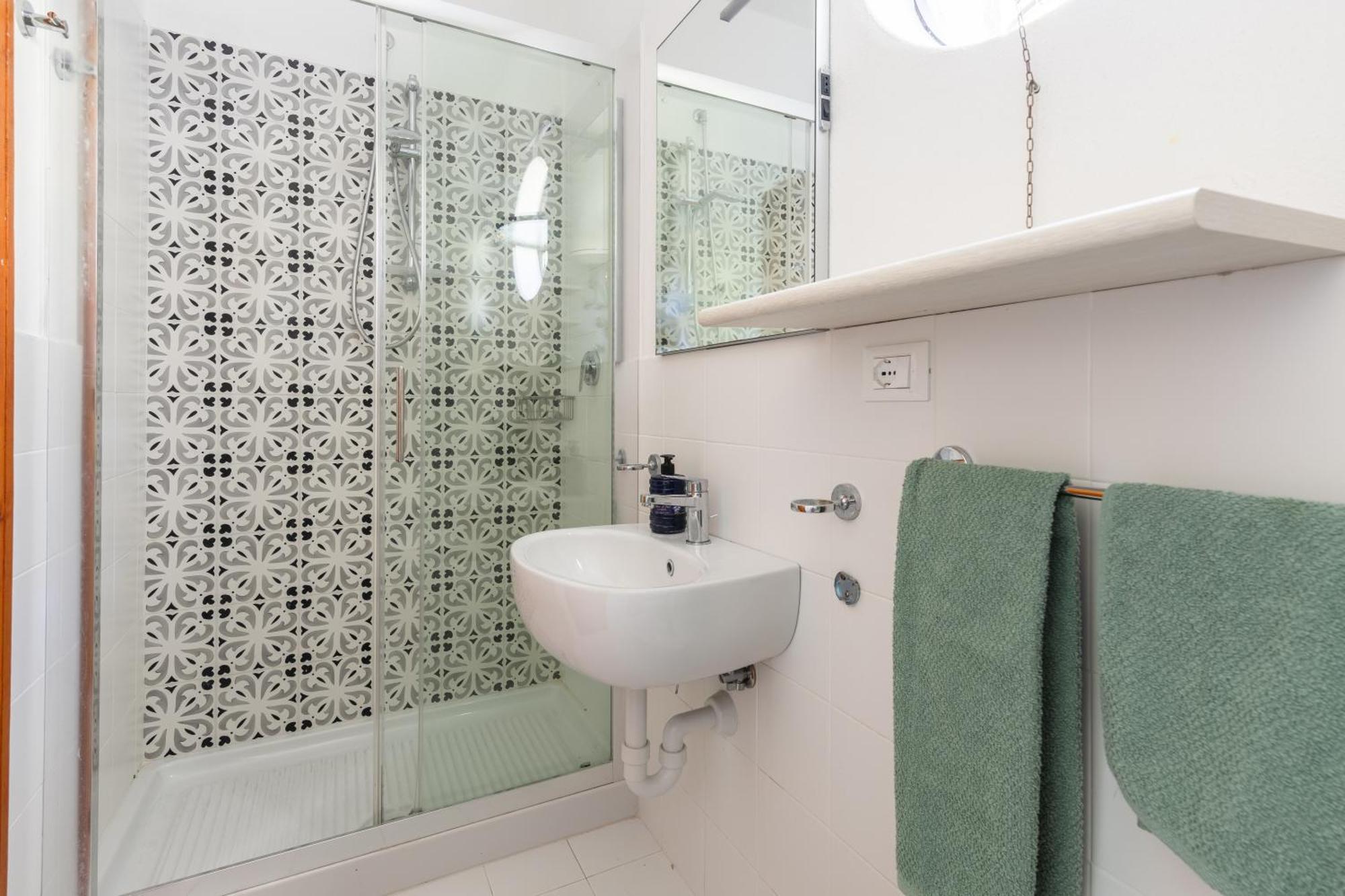 Villa Con Giardino Esclusivo Di 1000 Mq, Piscina, Tennis, Calcio, Bocce Forio (Isola d'Ischia)