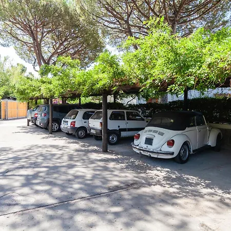 Villetta Con Giardino Esclusivo Di 1000 Mq, Piscina, Tennis, Calcio, Bocce Forio  Exterior photo