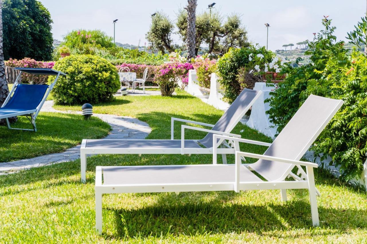 Con Giardino Esclusivo Di 1000 Mq, Piscina, Tennis, Calcio, Bocce Villa Forio (Isola d'Ischia)